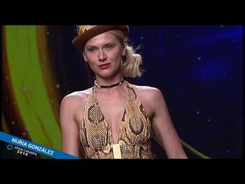 NURIA GONZALES EN LA SEMANA DE LA MODA BAÑO DE GRAN CANARIA