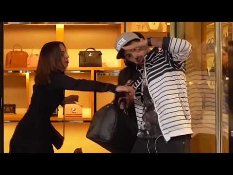 "RUBARE" 1500€ IN UN NEGOZIO DI LUSSO - Prank finito bene