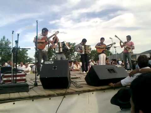 Tony Marquez y Su Conjunto en vivo!!! 13/11/2011
