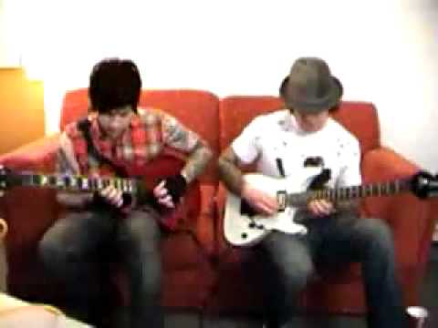 Zacky Vengeance & Synyster Gates On Guitar Tv