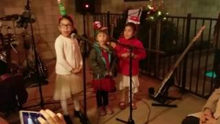 I want a Hippopotamus for Christmas - Los Minitones