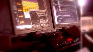 Manou De Jean`s - Sushi Kuss Preview | Studio Jam Session with Elektron MKII Machinedrum, Virus C