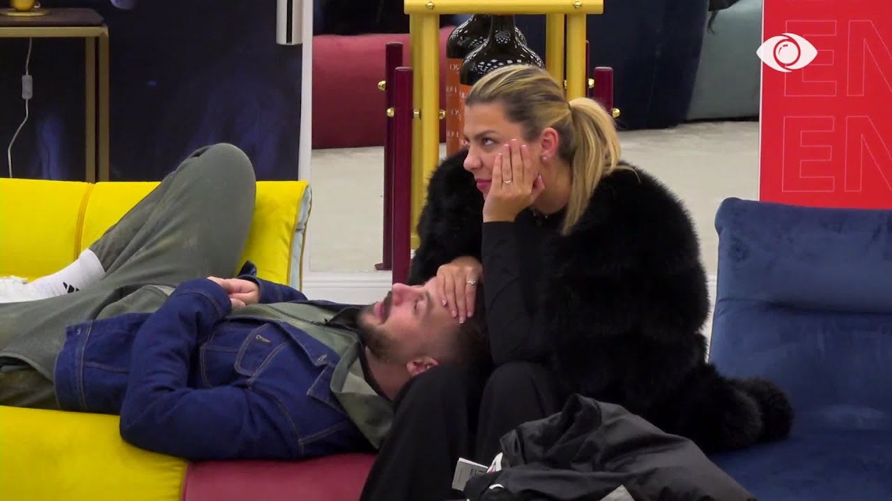 Romeo i shtrirë, Rikja kujdeset për pamjen e tij