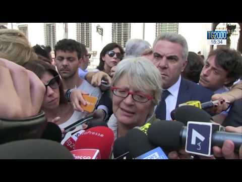 Politica, si apre tavolo governo-sindacati. Conte, ascoltiamo parti sociali