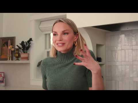 Easy Sheet Pan Salmon Recipe with Chickpeas & Garlic Yogurt Sauce 🐟🔥