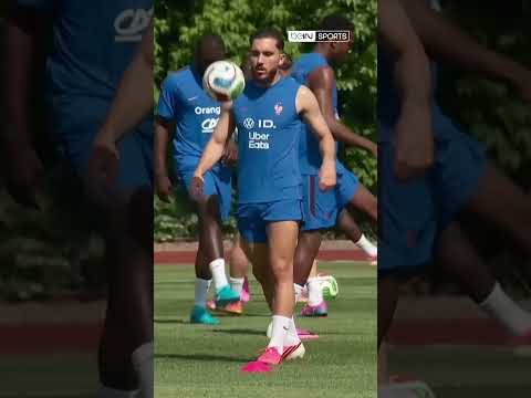 🇫🇷🥵 Mbappé, Cherki, Dembélé : les Bleus à l'entrainement sous le soleil de Boston !