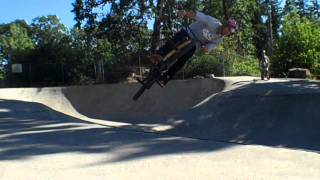 preview picture of video 'st.helens skate park bmx/skate'