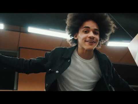 Rah Swish x Curly Savv - Hold On Wait ( OFFICIAL MUSIC VIDEO )