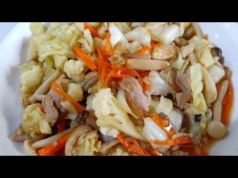 Stir-fried mixed vegetables with pork, a healthy menu