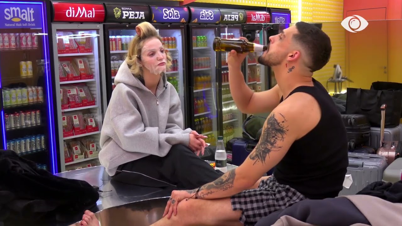 “Ti mua nuk më kupton”/ Selin qesh dhe përqafon Gimbon: Ndonjëherë dua ta dëgjoj jo ta kuptoj