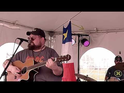 Mike à Vik - Flying Cowboy (Live at Yarmouth Ribfest, 2023-07-08)