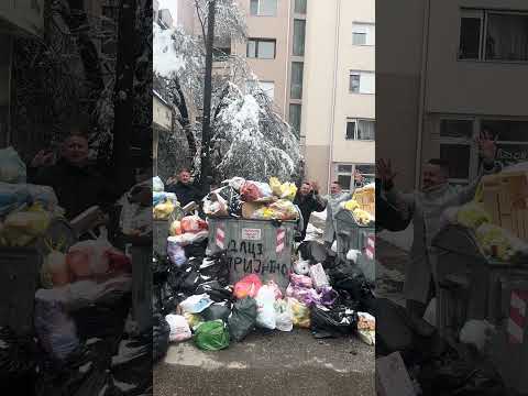 И ови ће ускоро на депонију историје као ово смеће😎😂😇#fikibajuga #aleksandarvučić #sns