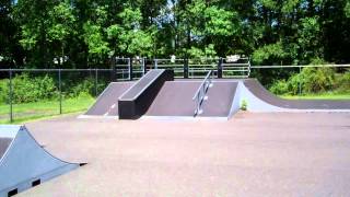 preview picture of video 'A Saturday visit to Chatham Skatepark in NJ'