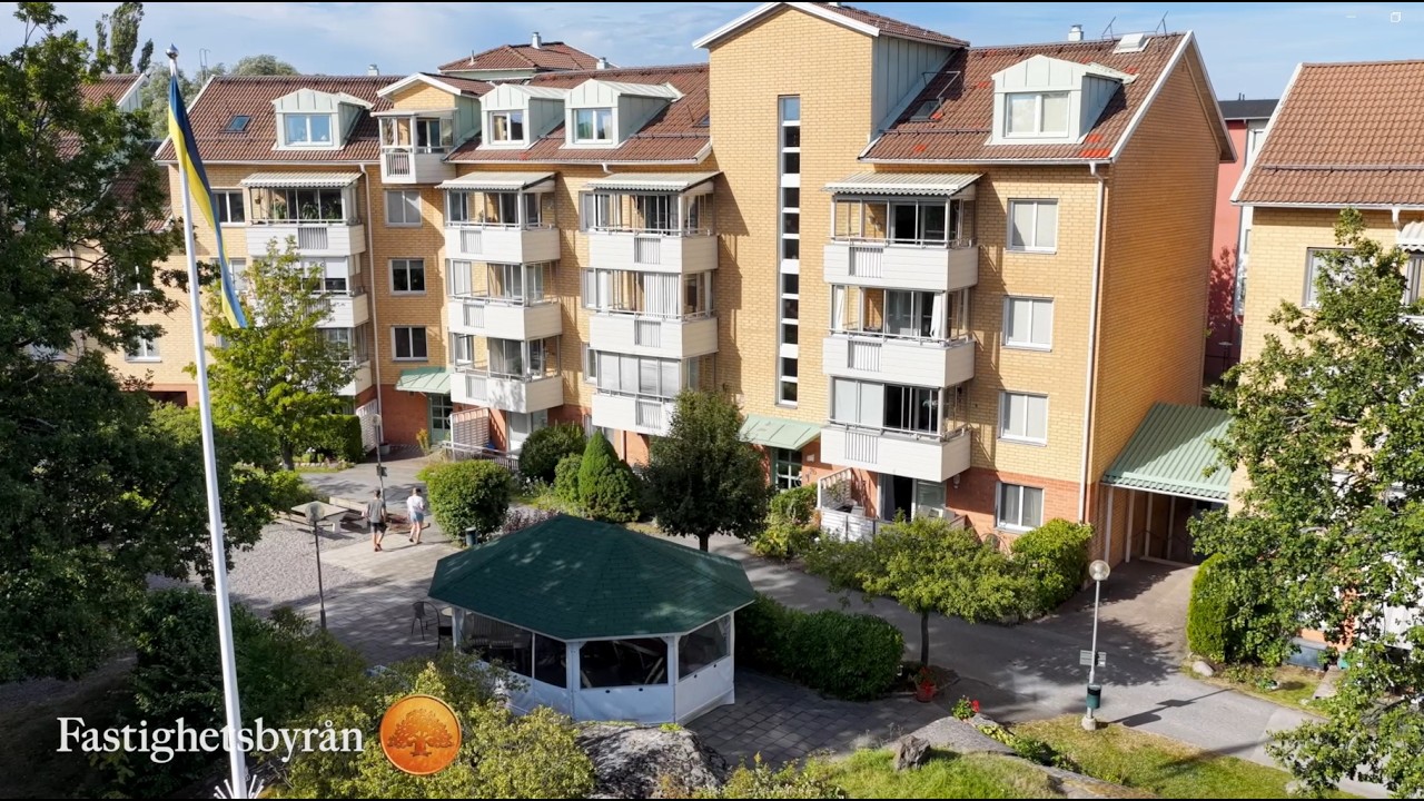 2 rum Lägenhet på Patron Pehrs väg 28 Huddinge Centrum Huddinge kommun - video