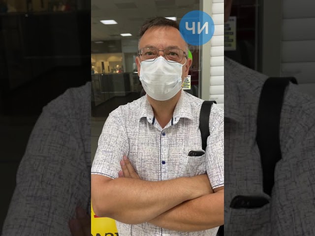 Очередь на вакцинацию в ТЦ Набережных Челнов