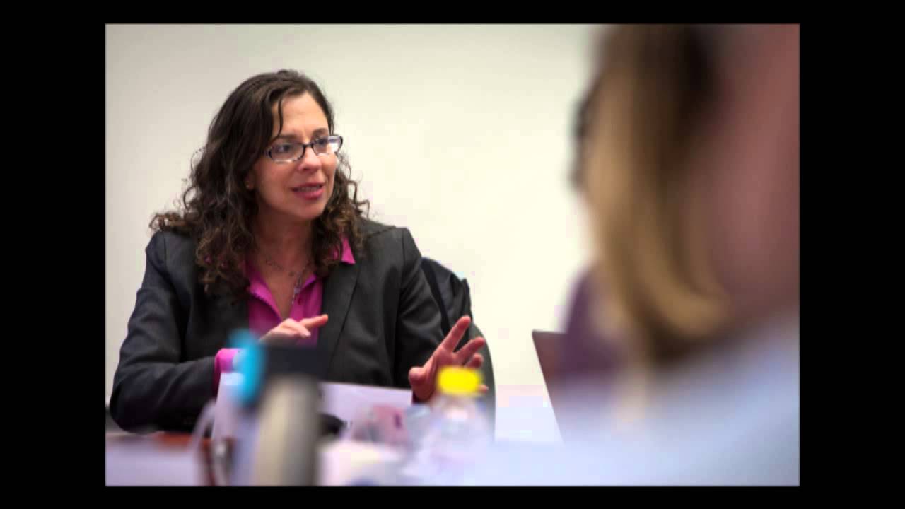 Writing About Politics with Beth Reinhard