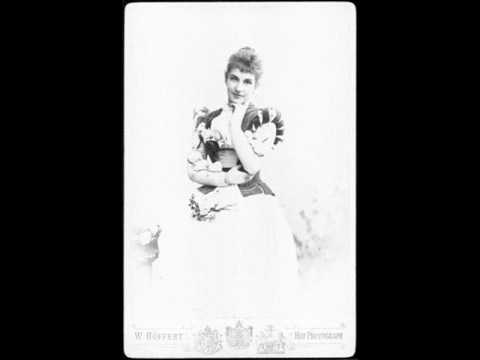 Erika Wedekind sings Kennst du das land from Mignon 1908 .