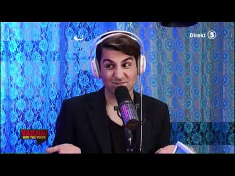 Knäcker extra som eskorter - VAKNA! med the Voice