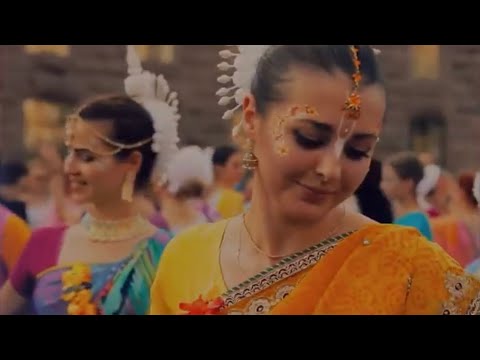 Kirtan Bliss - Jay Radhe Jay Radhe Jay Sri Krishna Bolo Jay Radhe - Keep the Mantra going!