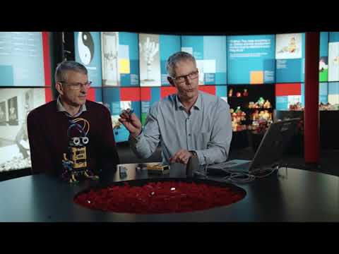 Gaute Munch, Erik Hansen & team - LEGO programmable robots