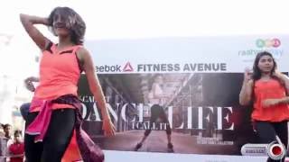 Download lagu Main tera boyfriend tu meri girlfriend na na na mp3 Download lagu Main tera boyfriend tu meri girlfriend na na na mp3