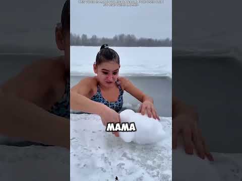 Мама готова на всё ради голодного сына ❤️🦀. #short