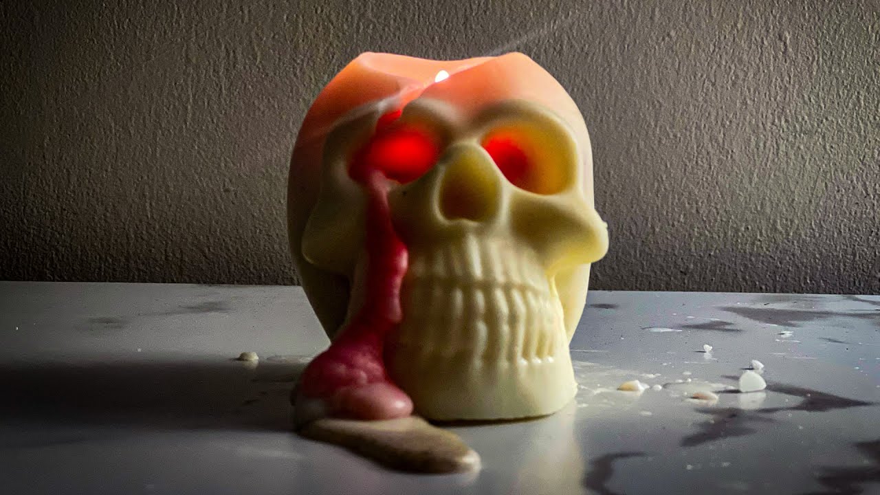 DIY Bleeding Skull Candle 🩸| Halloween Candles