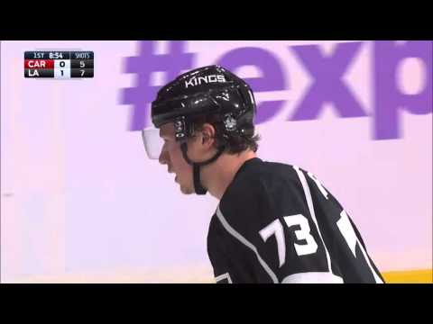 Первая шайба Тайлера Тоффоли в ворота "Каролины" в большинстве (24.10.15)