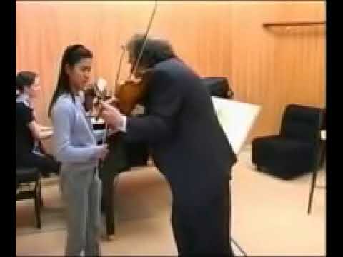 Sayaka Shoji in a lesson with Zakhar Bron
