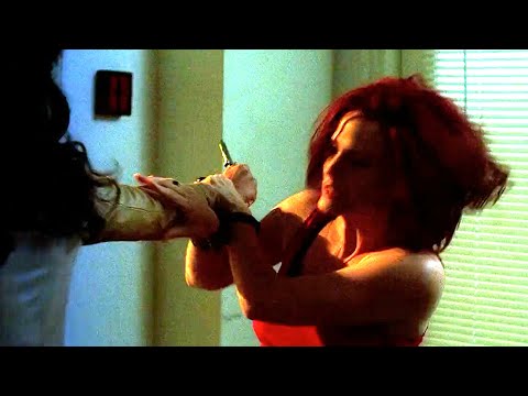 Sydney Bristow vs. Anna Espinosa [Alias - S5E12 - "There's Only One Syndey Bristow"]