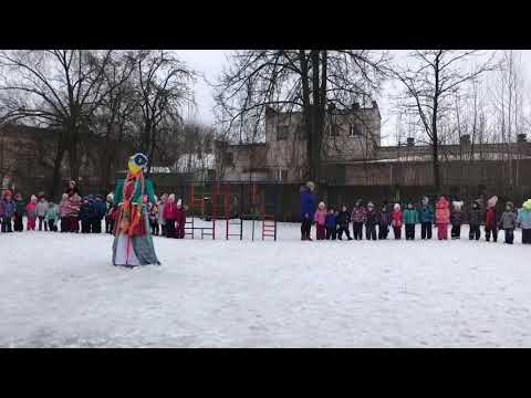 Зиму провожали и блины поедали