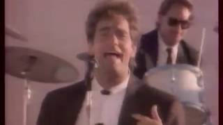 HUEY LEWIS and THE NEWS - PERFECT WORLD