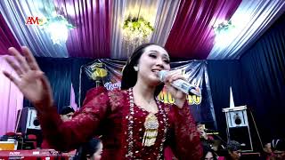 Download lagu LESUNG JUMENGGLUNG YULI LONDUR - CAMPURSARI NEW CAHYO MUDHO PERNIKAHAN RINI & BUDI 24 February 2024 mp3 Download lagu LESUNG JUMENGGLUNG YULI LONDUR - CAMPURSARI NEW CAHYO MUDHO PERNIKAHAN RINI & BUDI 24 February 2024 mp3