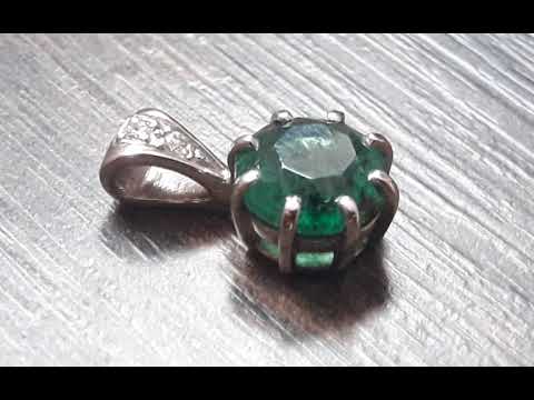 (SOLD) EMERALD & DIAMONDS WHITE GOLD PENDANT