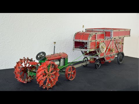 Meccano threshing machine and tractor