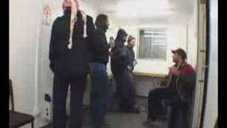 'Binnel Bay' by The Bees live in Ullapool dessing room 2007