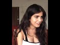 Shenaz Yummy Clevage