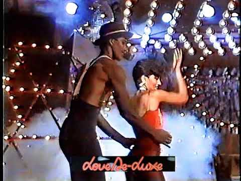 Love De-Luxe Here Comes That Sound Again