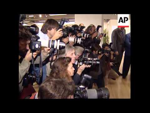 FRANCE: PARIS: SUPER MODELS LAUNCH OWN LOOKALIKE SUPERDOLLS