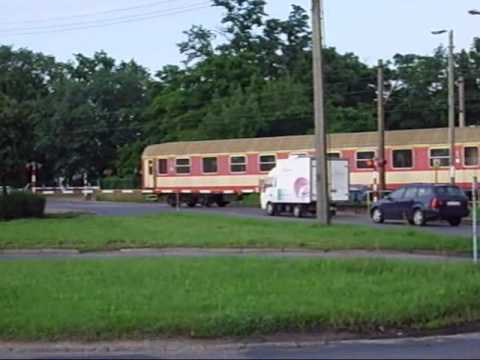 Budyń i 17 wagonów na haku + RP1