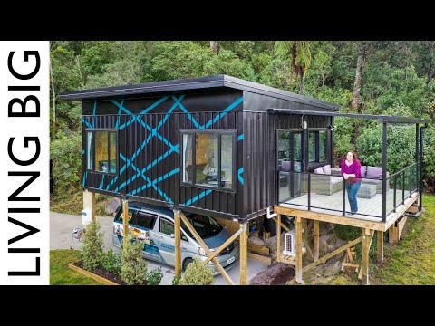 Stunning Modern Small Home Made From 3 x 20ft Shipping Containers