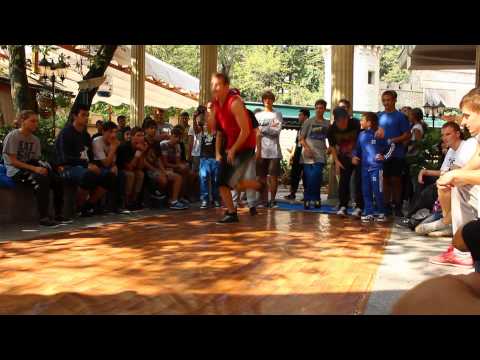 Funky Fam vs Comix Zone sisters | SFS 2014