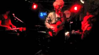 GRETCHEN PHILLIPS - Burning Inside @ L'International - GALS ROCK ON STAGE