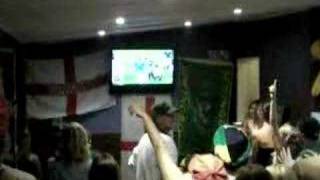preview picture of video 'Rugby World Cup final 2007 @ Tekweni Backpackers, Durban 1'