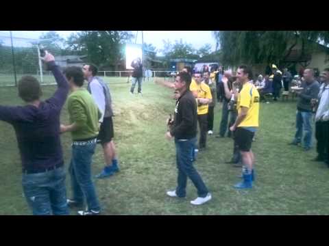 Dunaalmás BAJNOKCSAPAT 2011 ! Party 4.