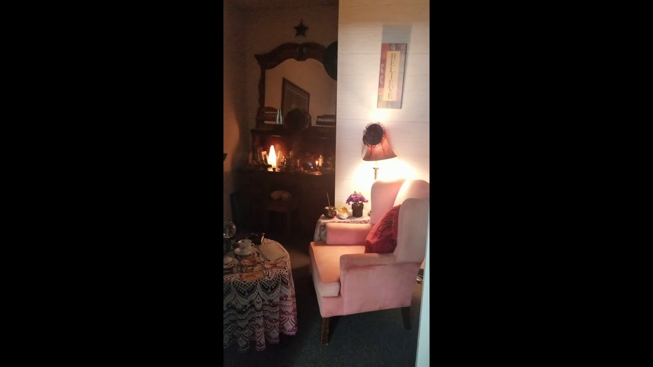 Welcome To The Psychic Parlour At The Zen Shop!