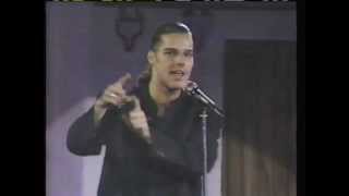 RICKY MARTIN,EN 1992.