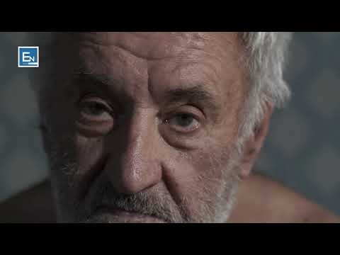 Histori e bukur motivimi. Sakrifica e njeriut te varfer per arsimimin e vajzave te tij.