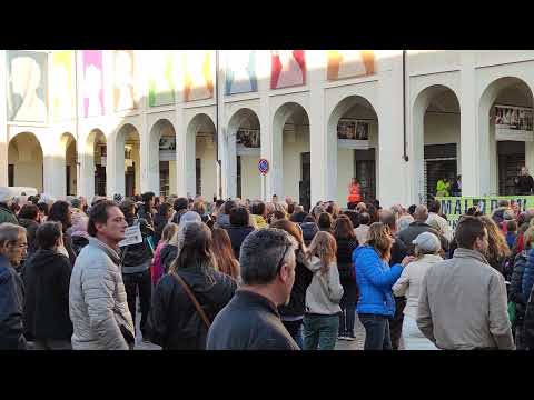IVREA - manifestazione no pass in piazza Ottinetti