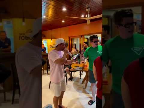 Rafinha na batera e Rod bala.